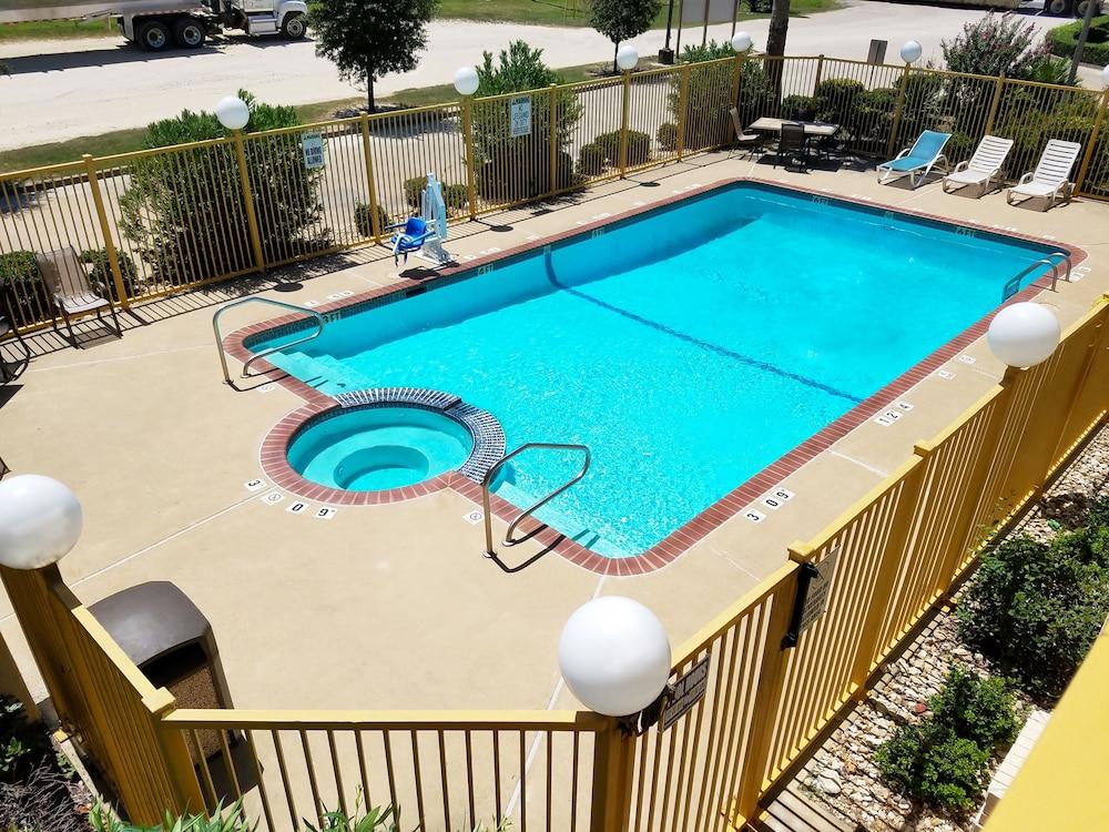 Hotel Blue Fairfield Tx Exterior foto